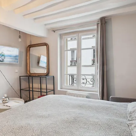 Atypical Studio, Art&metiers Area, Center Marais Daire